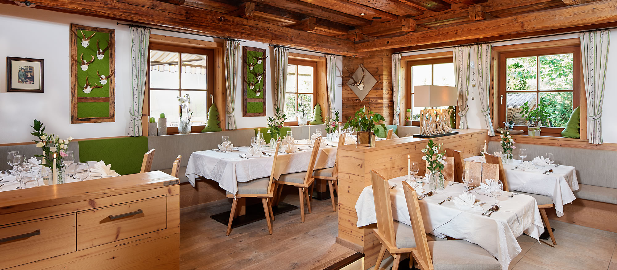 Restaurant mit Stuben in stilvoll-traditionellem Ambiente