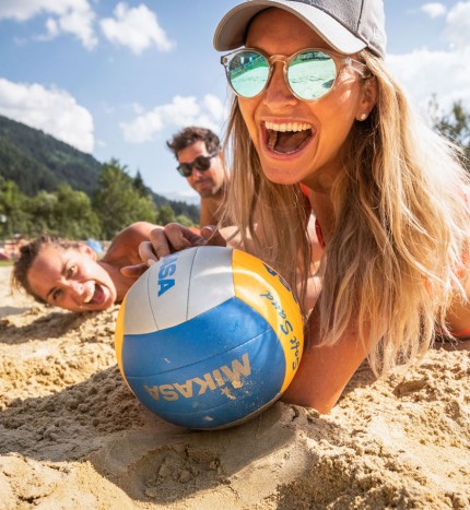 Volleyball spielen &copy; Flachau Tourismus