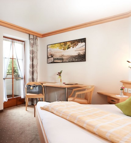 Gemütliche Zimmer mit Balkon